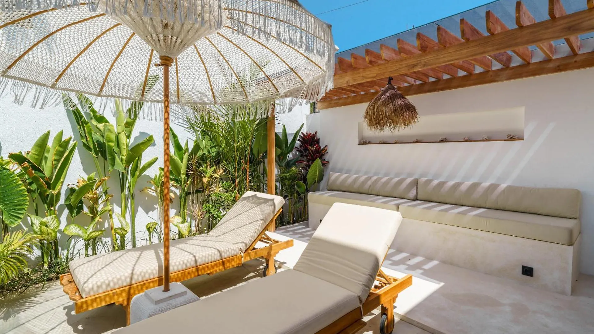 Villa Akra - Uluwatu By Yolla Hospitality Indonesia